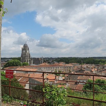 Cathédrale Saint-Pierre de Saintes