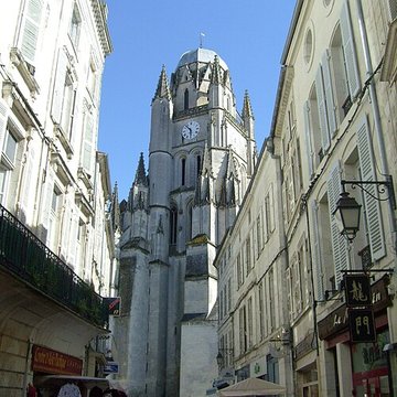 Cathédrale Saint-Pierre de Saintes