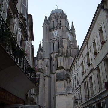 Cathédrale Saint-Pierre de Saintes