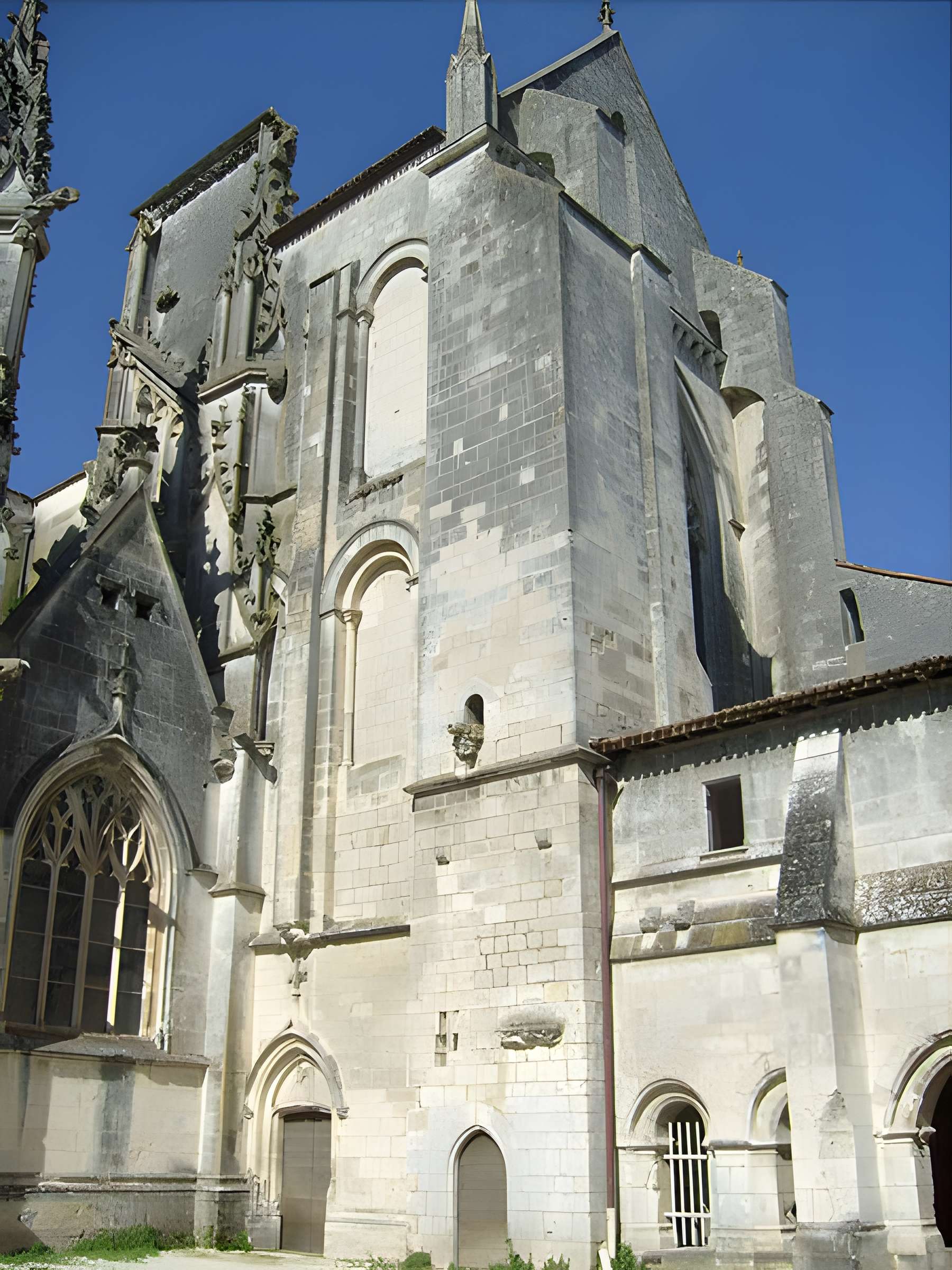 Cathédrale Saint-Pierre de Saintes