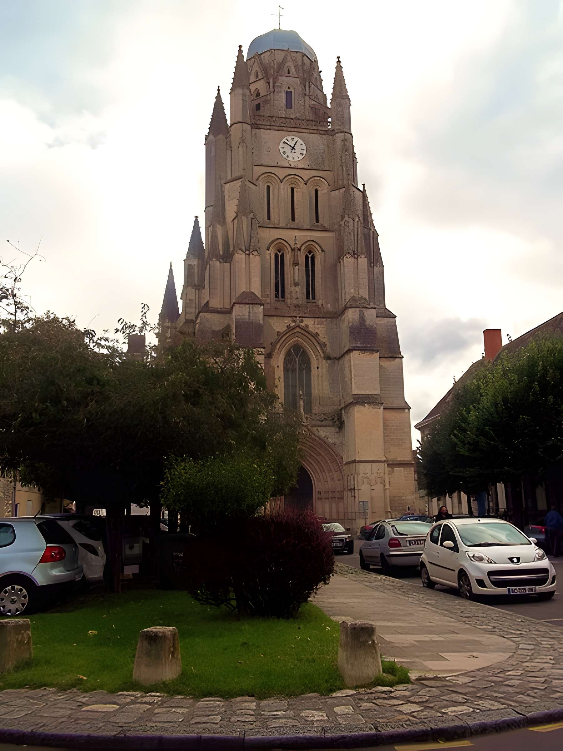 Cathédrale Saint-Pierre de Saintes