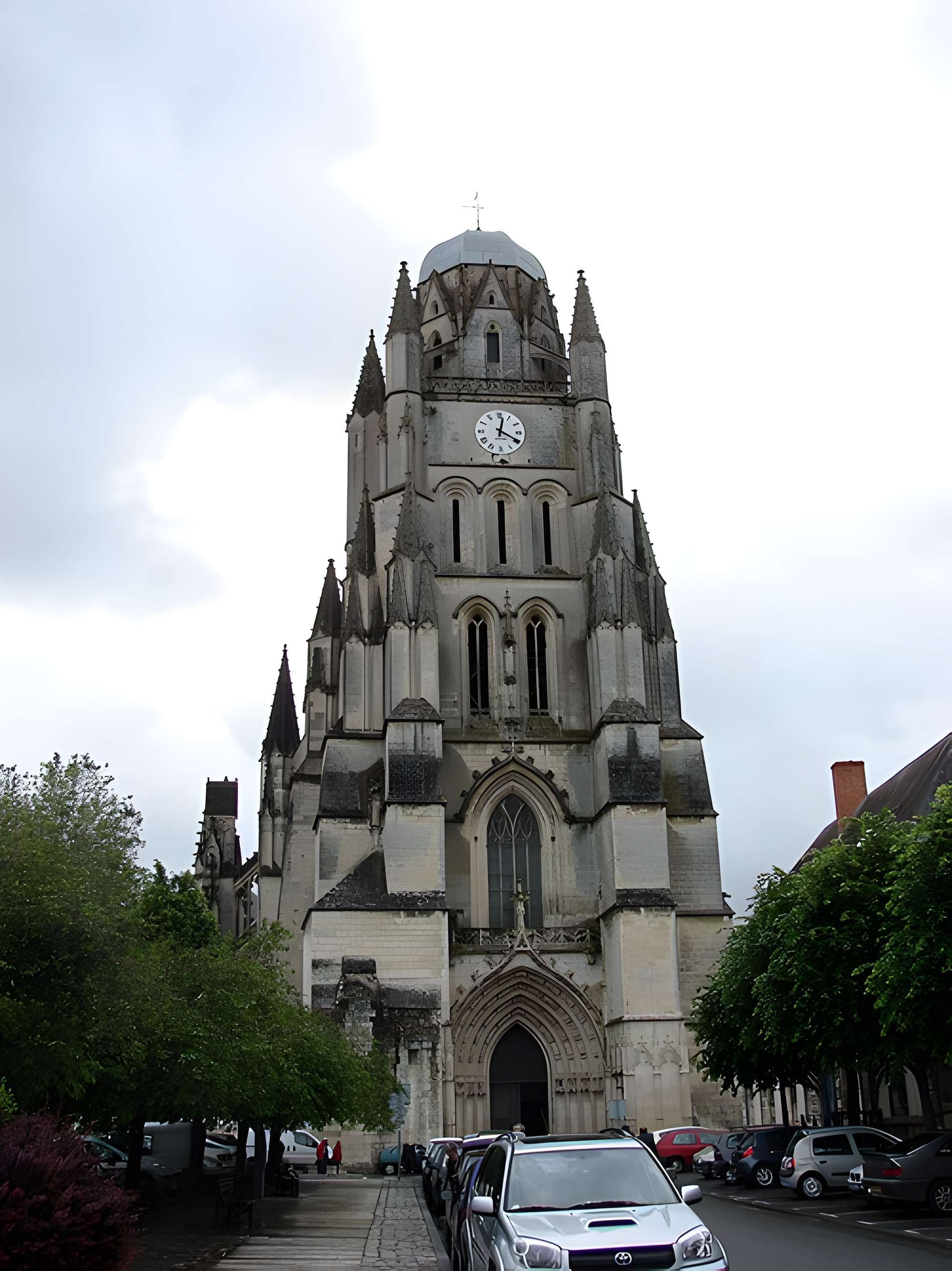 Cathédrale Saint-Pierre de Saintes