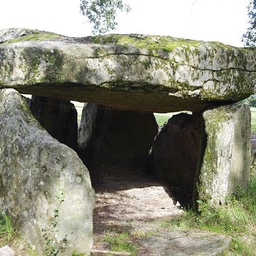 Dolmen de La Borderie à Berneuil