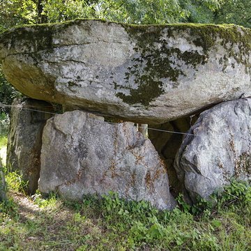 Dolmen de La Borderie à Berneuil