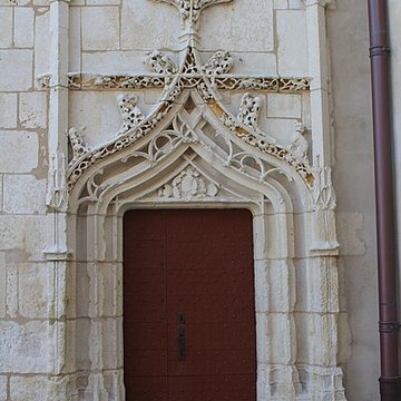 Ancienne abbaye, dénommée aussi ancien château des Seigneurs de Rhé ou ancien hôtel de Clerjotte