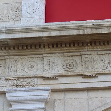 Ancienne abbaye, dénommée aussi ancien château des Seigneurs de Rhé ou ancien hôtel de Clerjotte