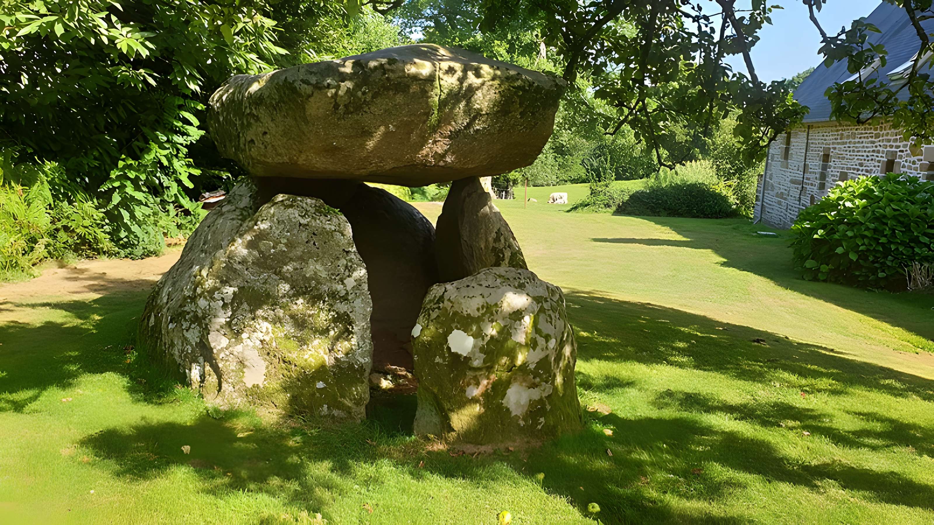 Dolmen de la Loge aux Sarrazins