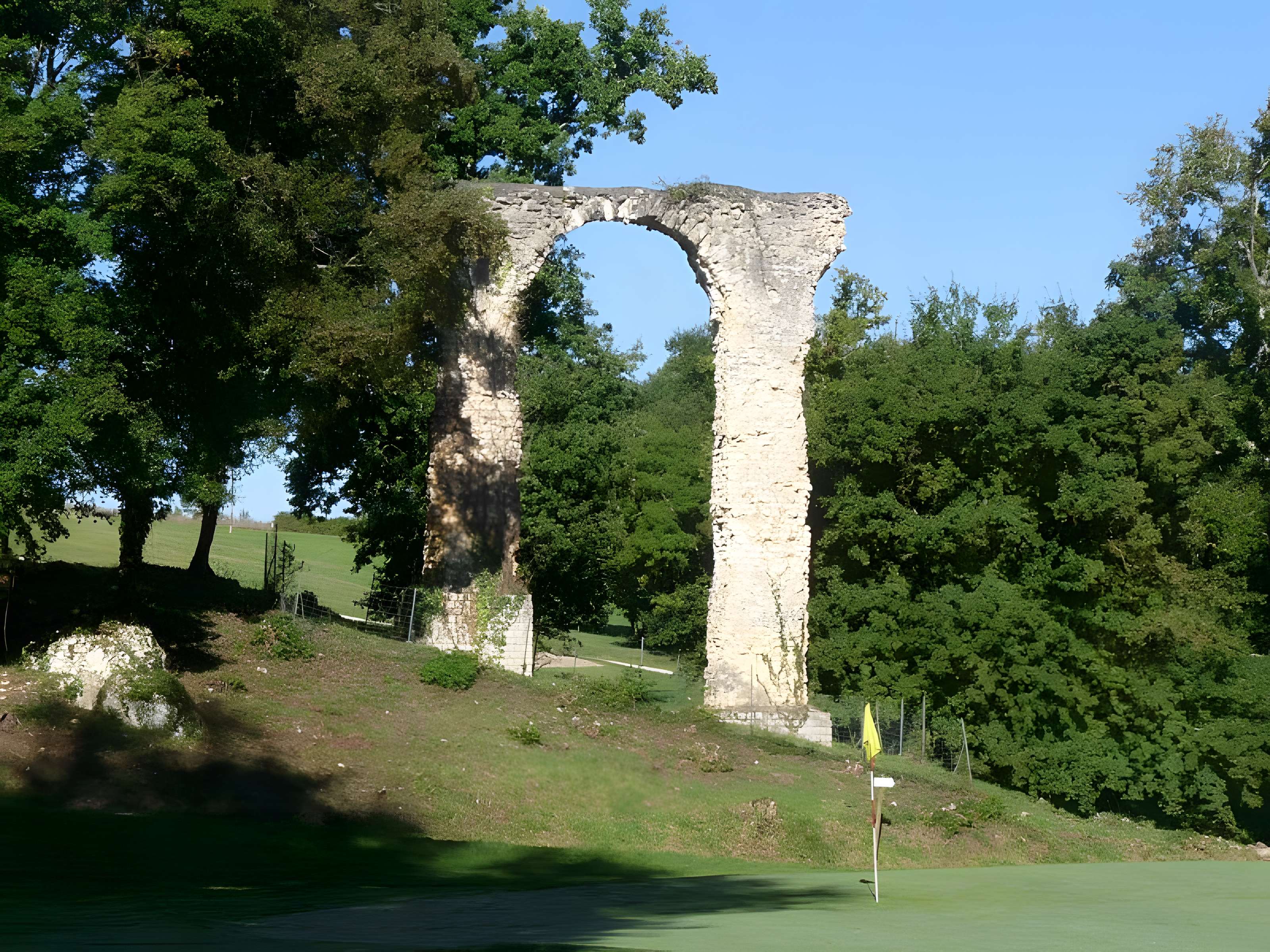 Aqueduc gallo-romain de Saintes