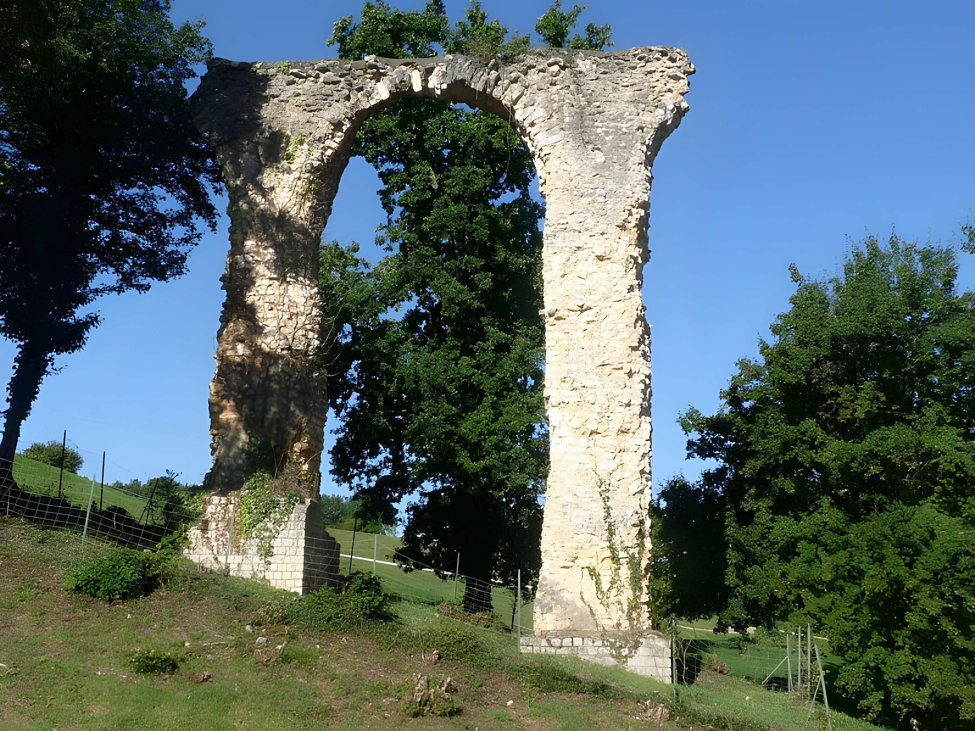Aqueduc gallo-romain de Saintes