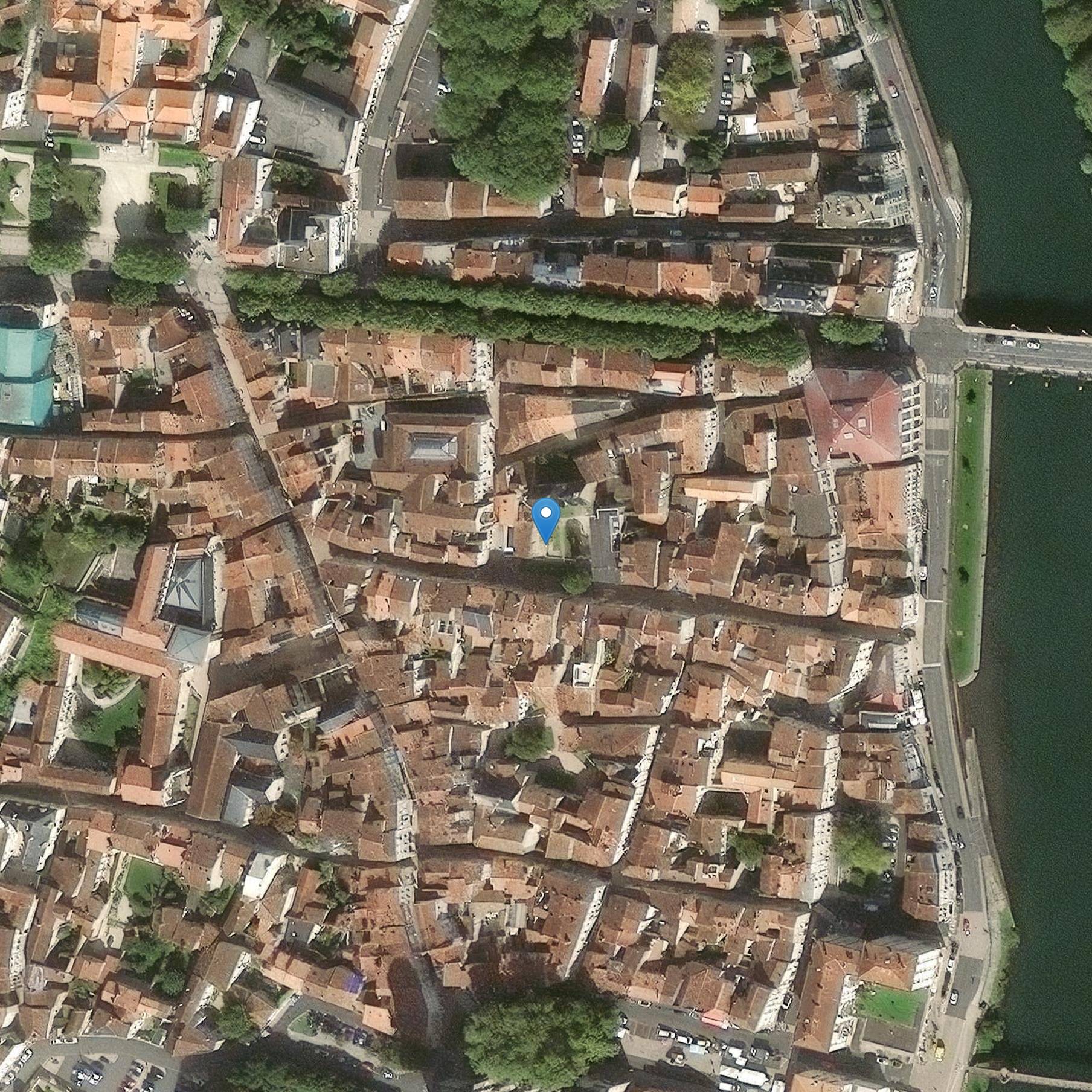 Photo de Land, auf dem das Gebäude Guingenaud gebaut wird