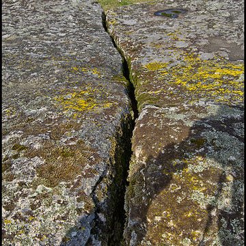 Dolmen de La Lue à Berneuil