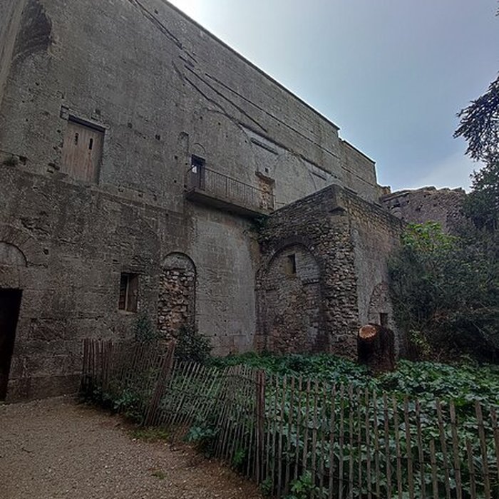 Photo de Ensemble historique et archéologique de la cité épiscopale et canoniale de Maguelone