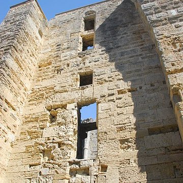 Ensemble historique et archéologique de la cité épiscopale et canoniale de Maguelone