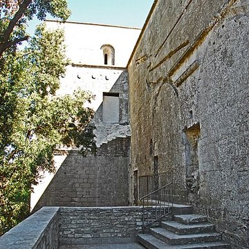 Ensemble historique et archéologique de la cité épiscopale et canoniale de Maguelone