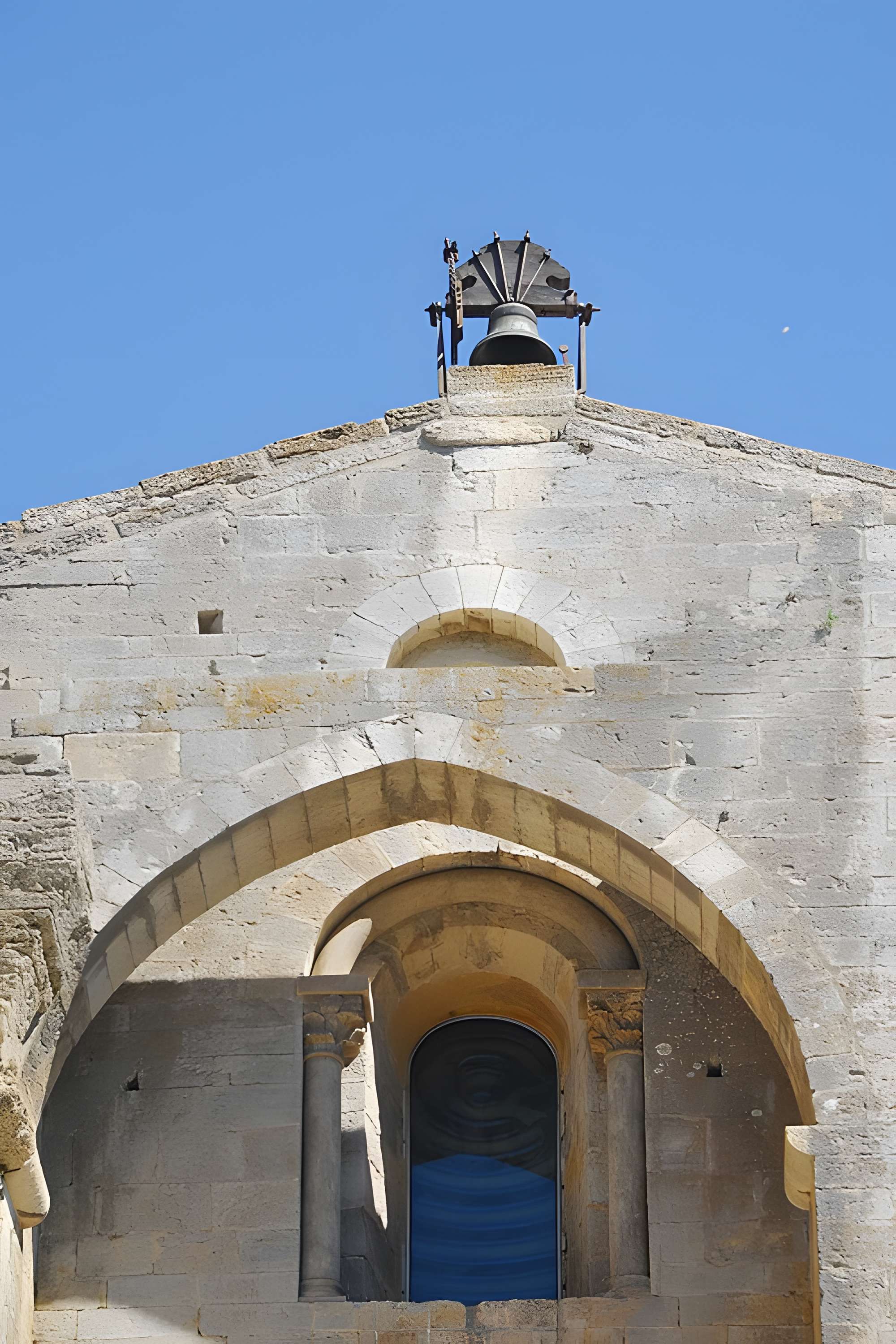Ensemble historique et archéologique de la cité épiscopale et canoniale de Maguelone