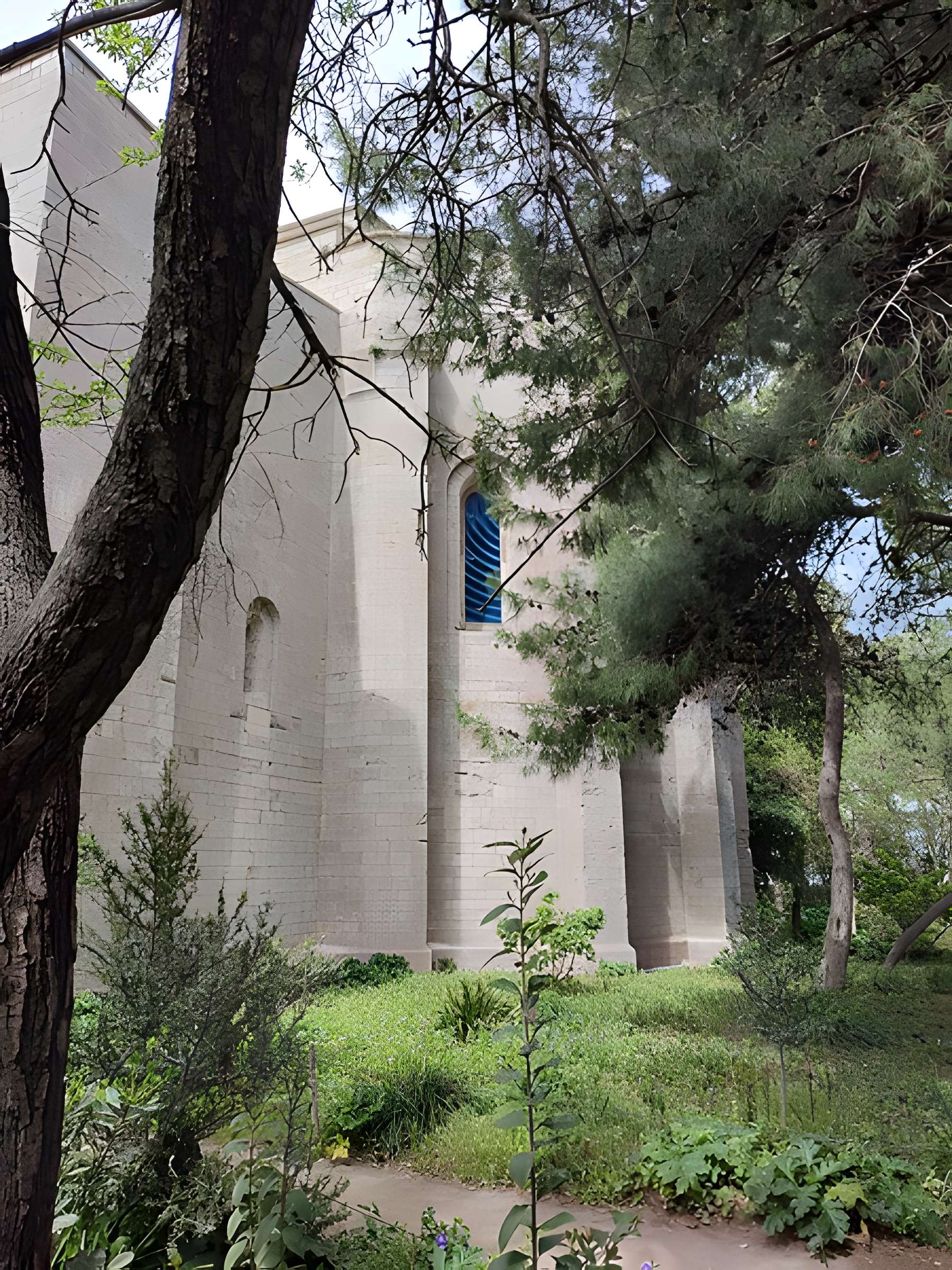 Ensemble historique et archéologique de la cité épiscopale et canoniale de Maguelone
