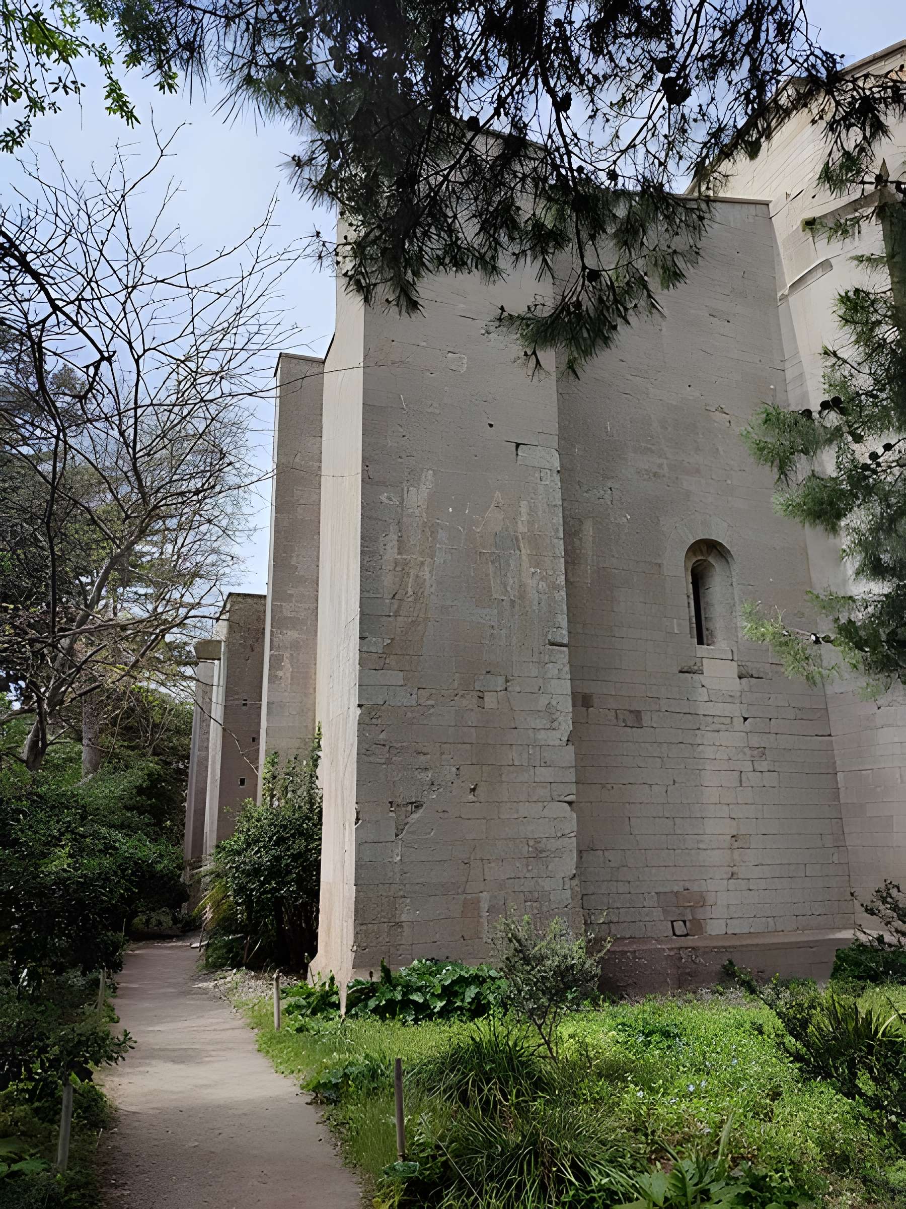 Ensemble historique et archéologique de la cité épiscopale et canoniale de Maguelone