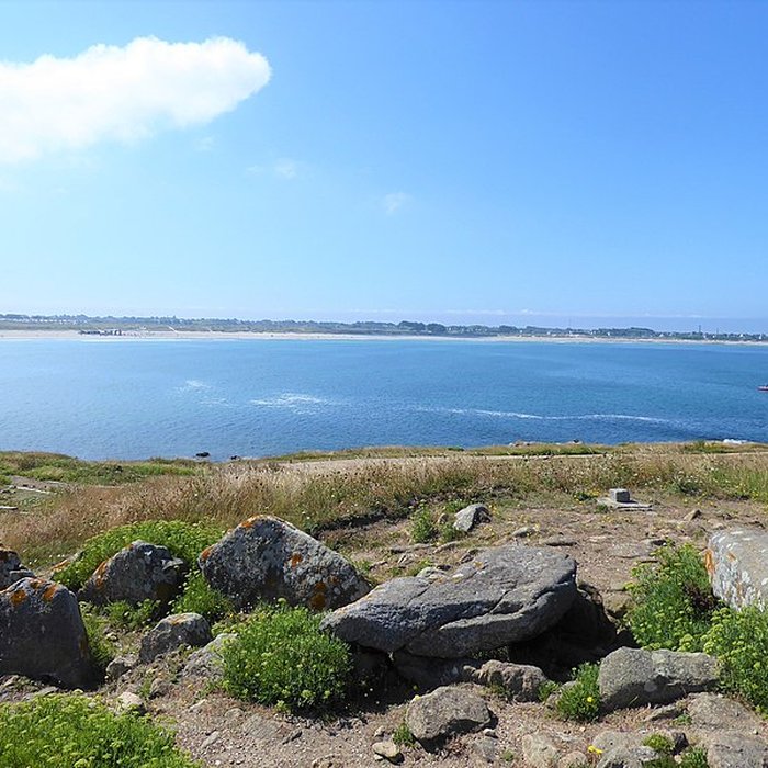 Photo de Dolmen de la pointe de la Torche à Plomeur