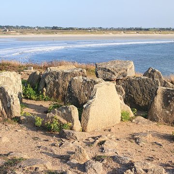 Dolmen de la pointe de la Torche à Plomeur