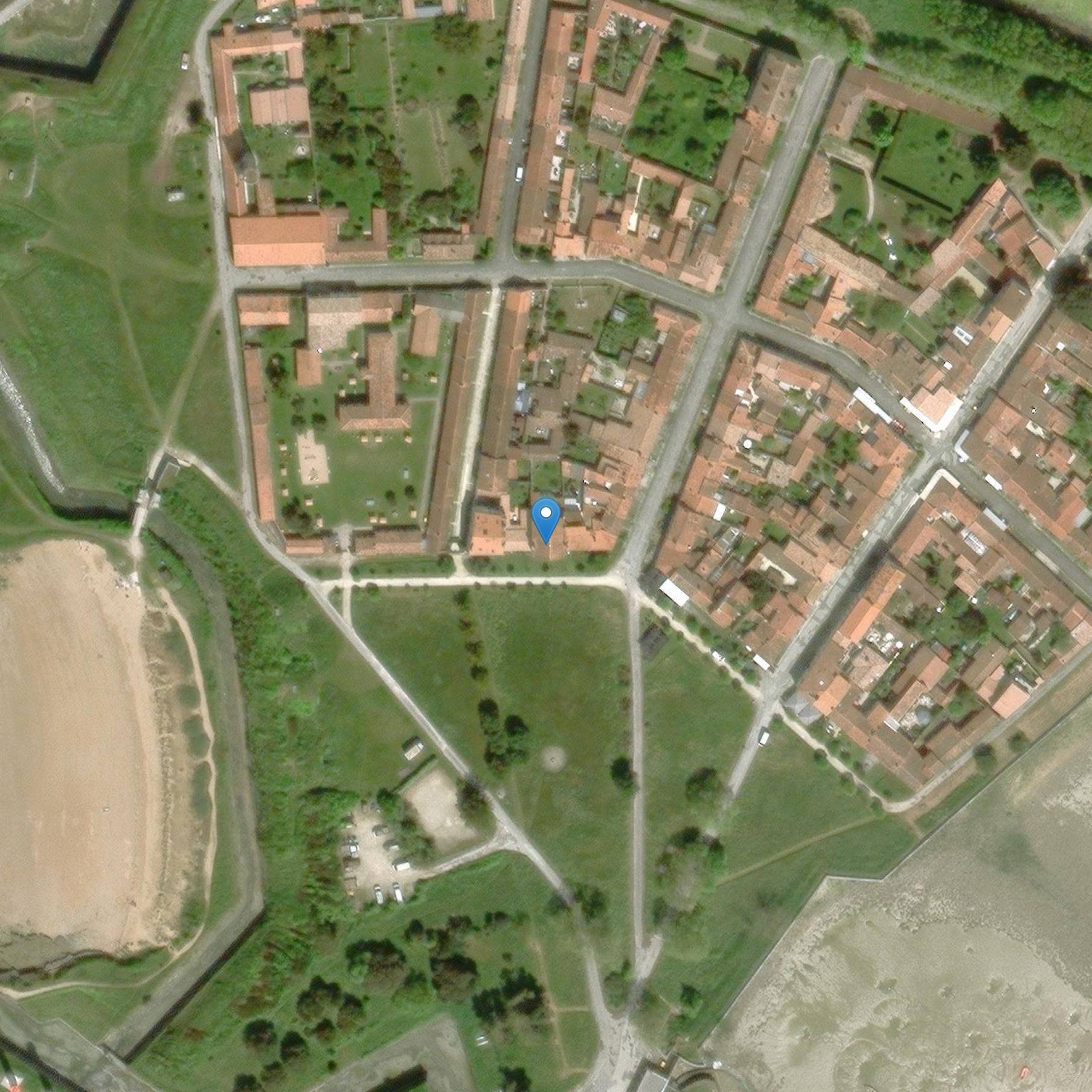 Photo de 易事之家