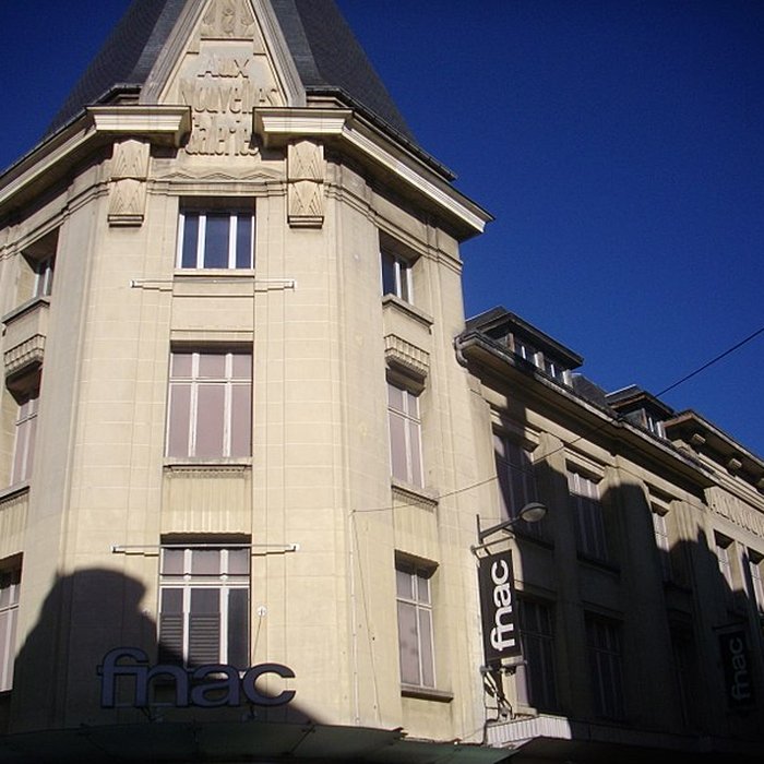 Photo de Ancien grand magasin Aux Dames de France
