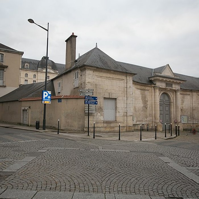 Photo de Ancien grand magasin Aux Dames de France