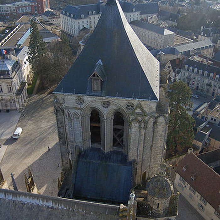 Photo de Ancien grand magasin Aux Dames de France