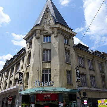 Ancien grand magasin Aux Dames de France