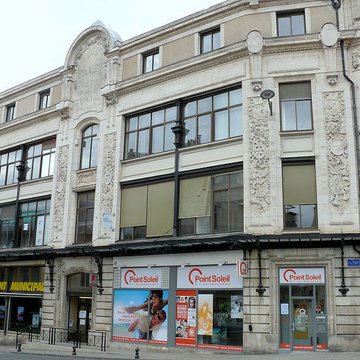 Ancien grand magasin Aux Dames de France
