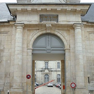Ancien grand magasin Aux Dames de France
