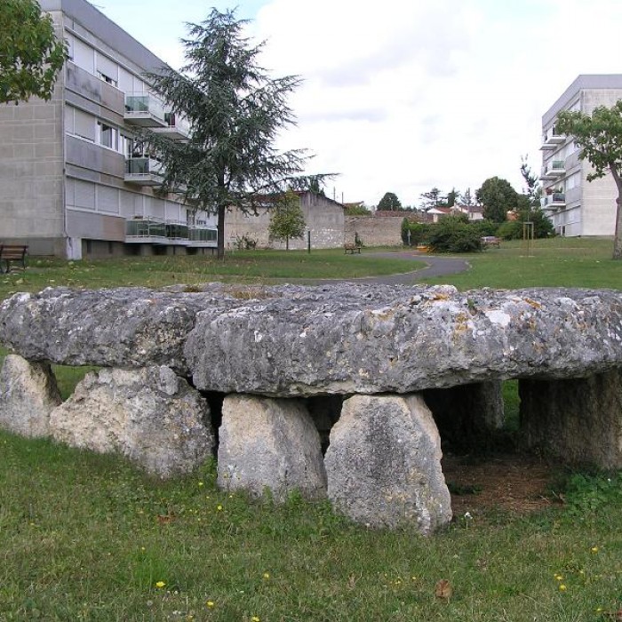 Photo de Dolmen de Séchebec à Cognac