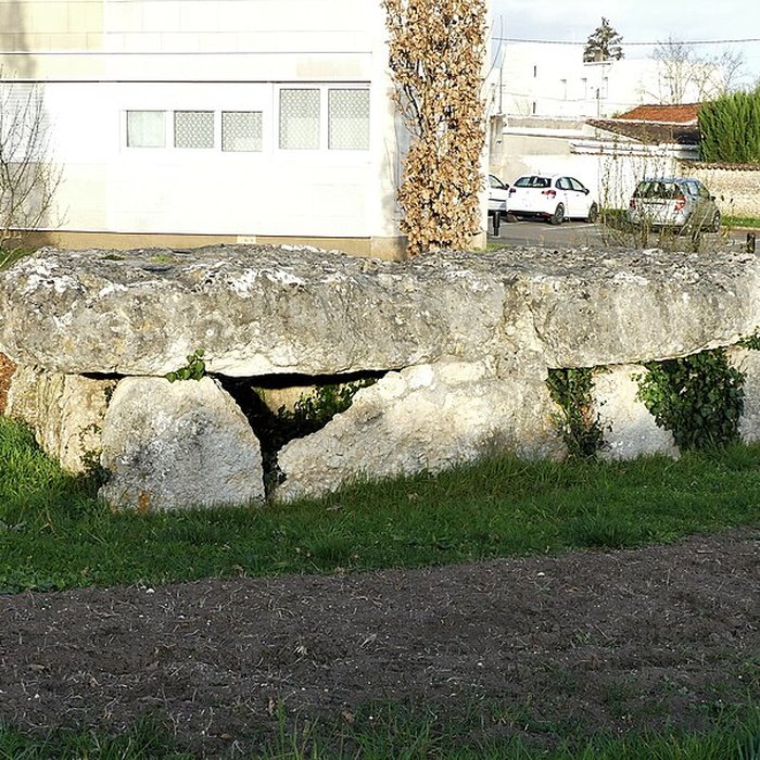 Photo de Dolmen de Séchebec à Cognac