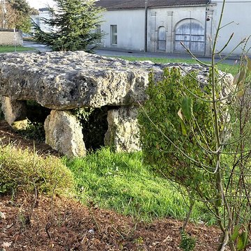 Dolmen de Séchebec à Cognac