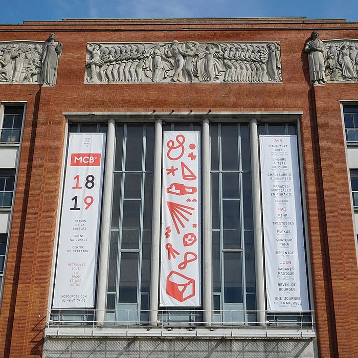 Photo de Ancienne salle des fêtes, actuellement maison de la Culture et école de musique