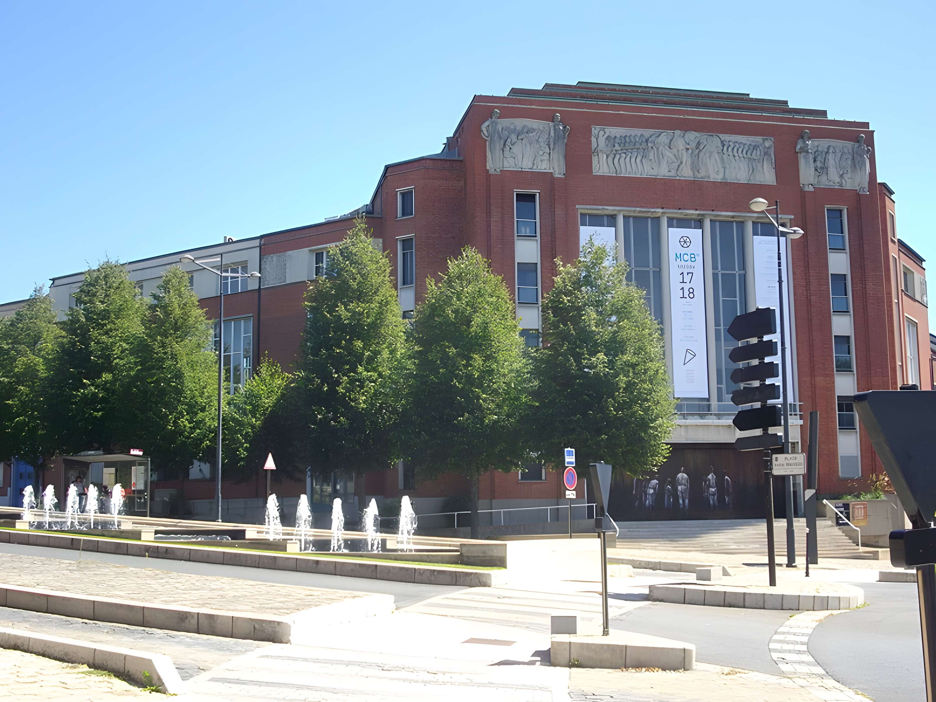 Ancienne salle des fêtes, actuellement maison de la Culture et école de musique