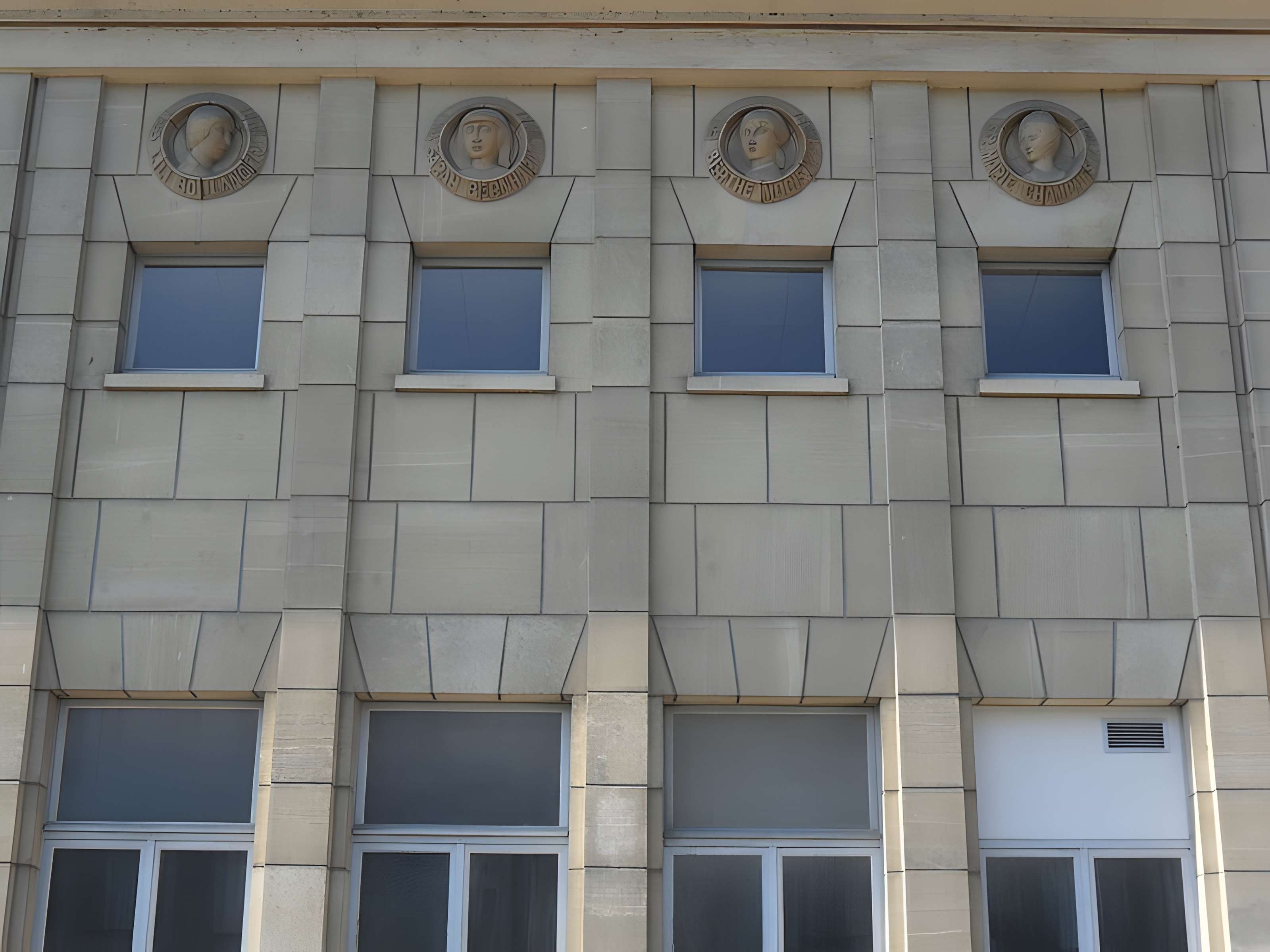Internat du lycée de jeunes filles, actuel lycée Marguerite de Navarre