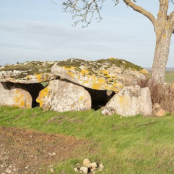 Dolmen de Vaon aux Trois-Moutiers