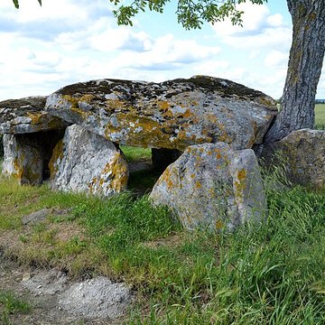 Dolmen de Vaon aux Trois-Moutiers