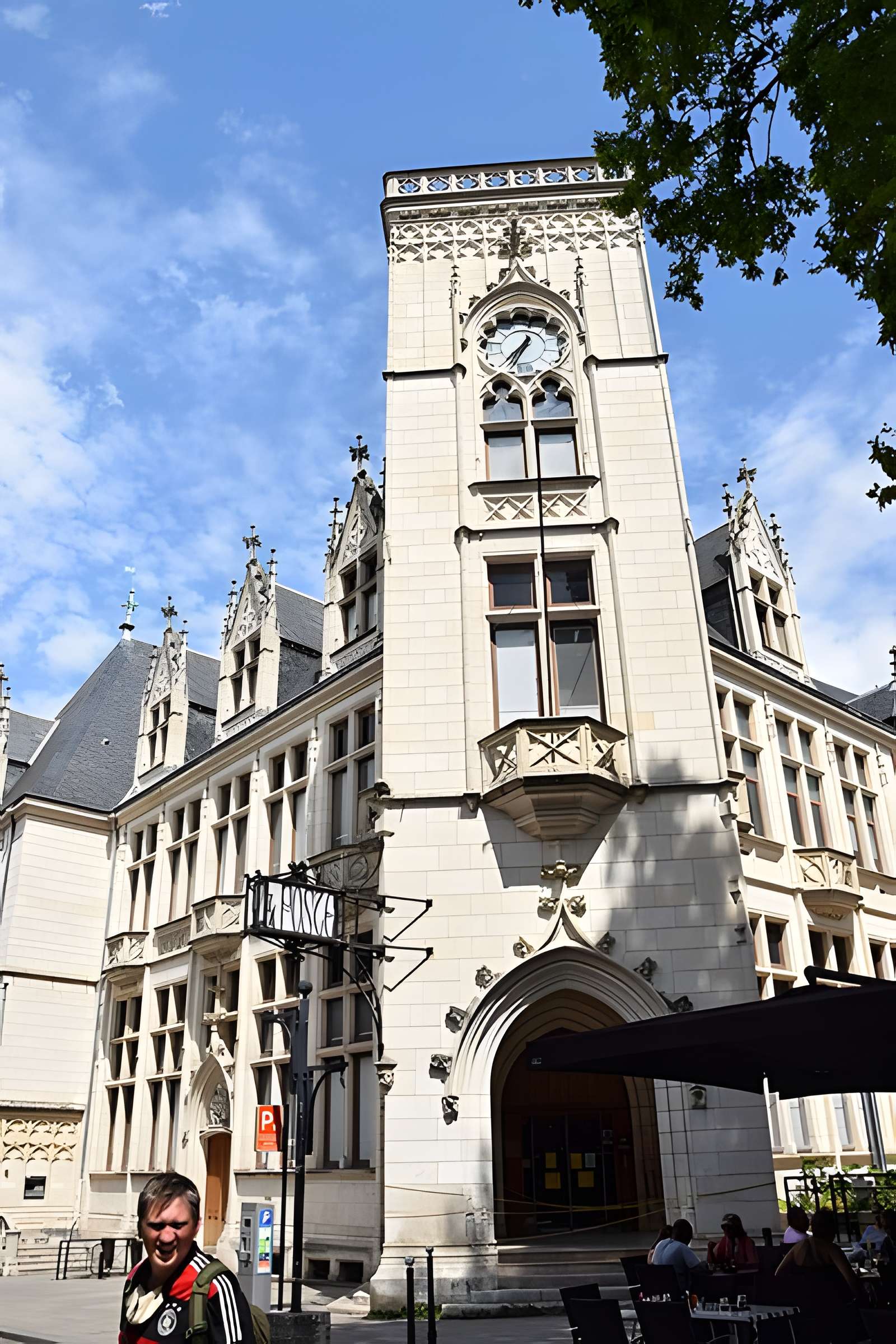 Recette principale et direction départementale de la Poste