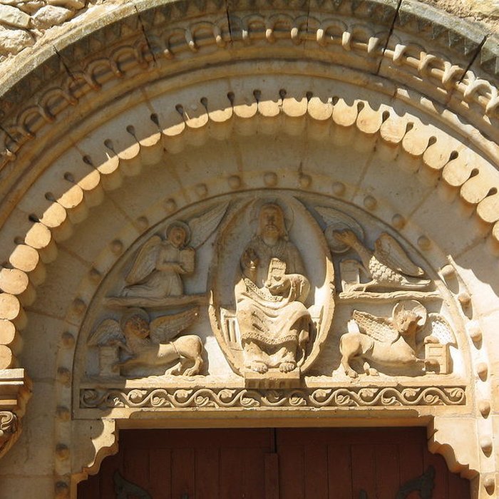 Photo de Eglise Saint-Michel du prieuré Saint-Michel