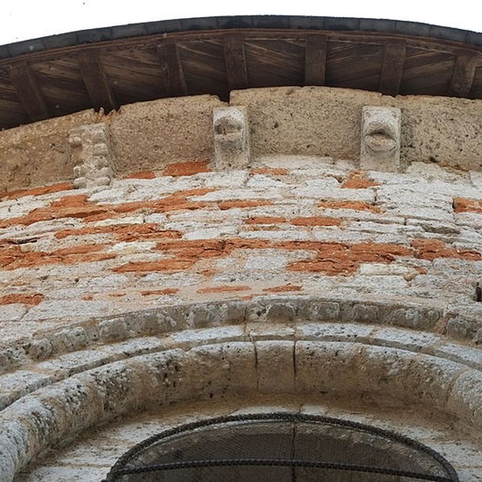 Photo de Eglise Saint-Michel du prieuré Saint-Michel