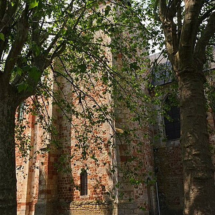 Photo de Eglise Saint-Michel du prieuré Saint-Michel