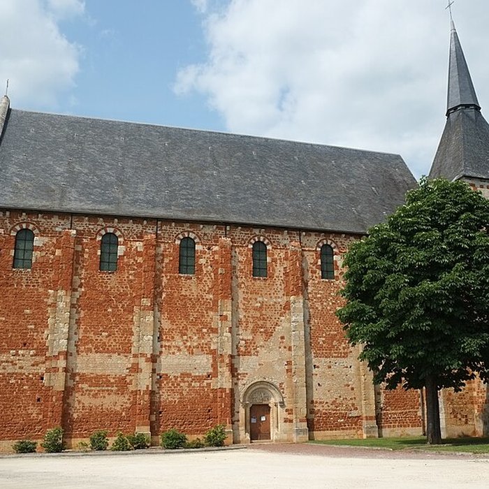 Photo de Eglise Saint-Michel du prieuré Saint-Michel