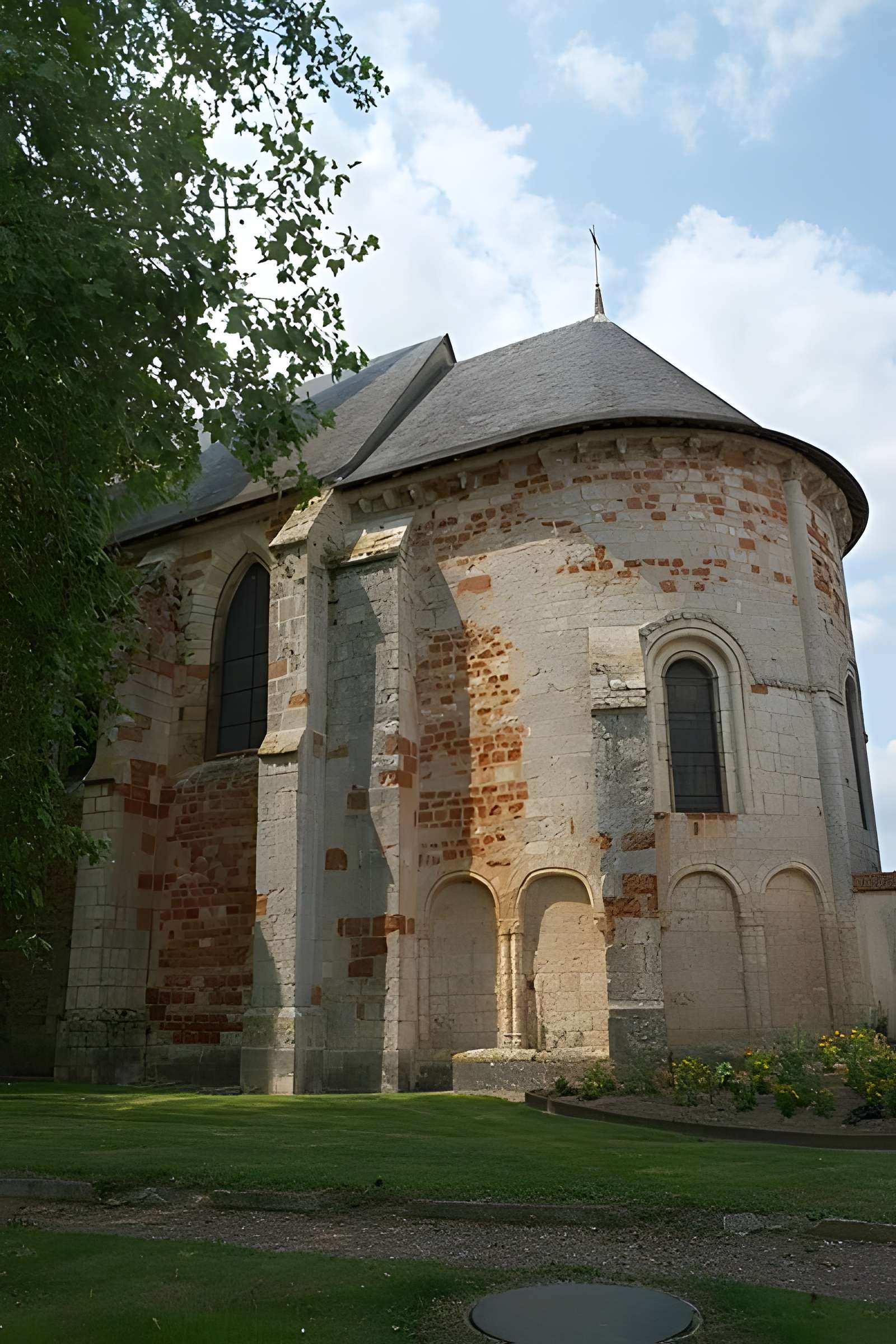Eglise Saint-Michel (du prieuré Saint-Michel)