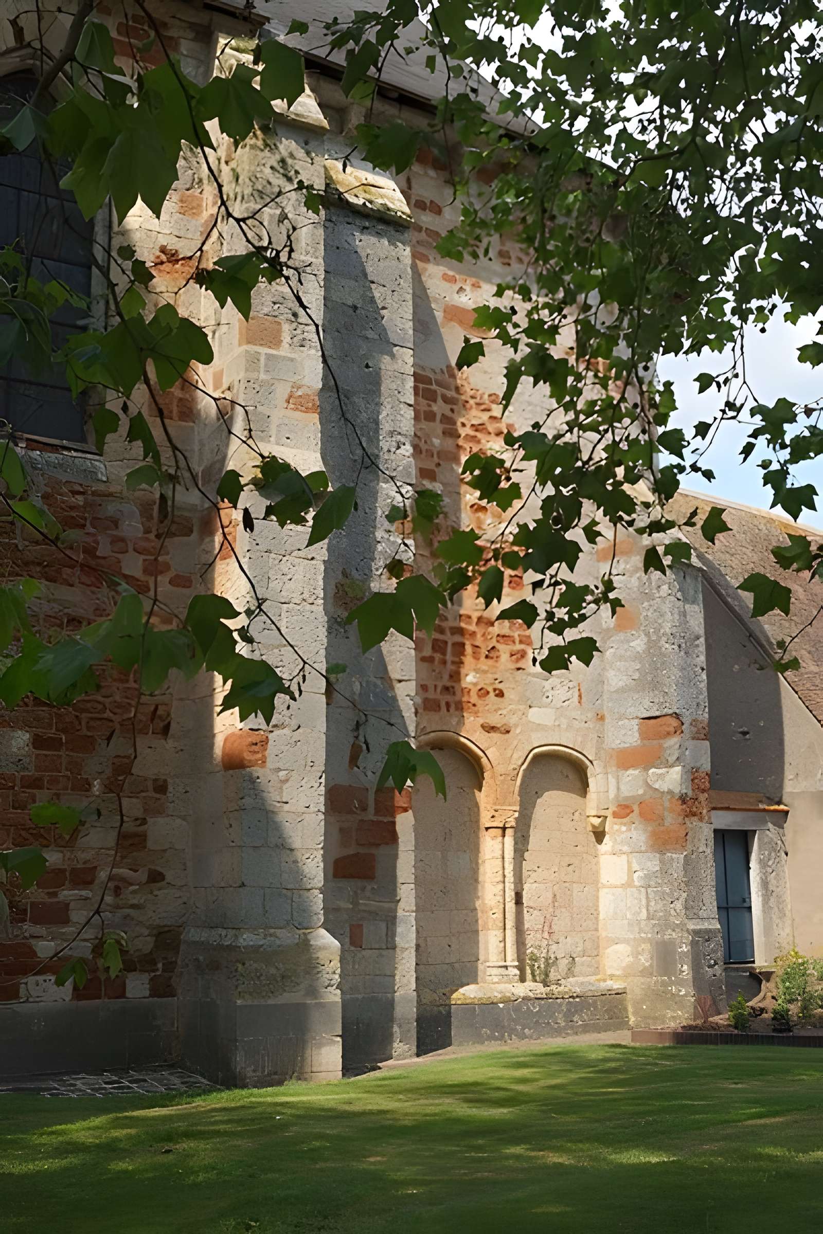 Eglise Saint-Michel (du prieuré Saint-Michel)