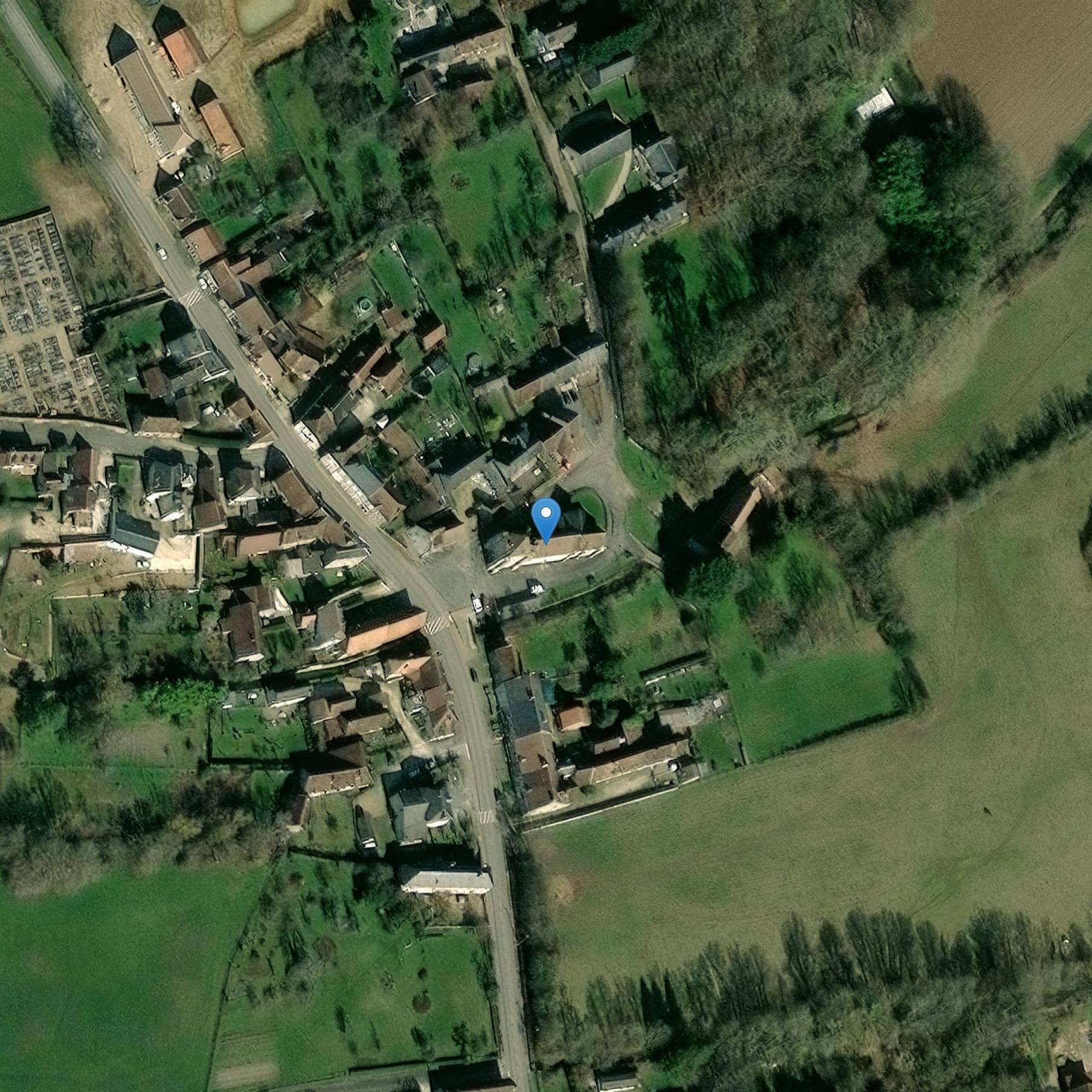 Photo de Kirche von Saint Baudel