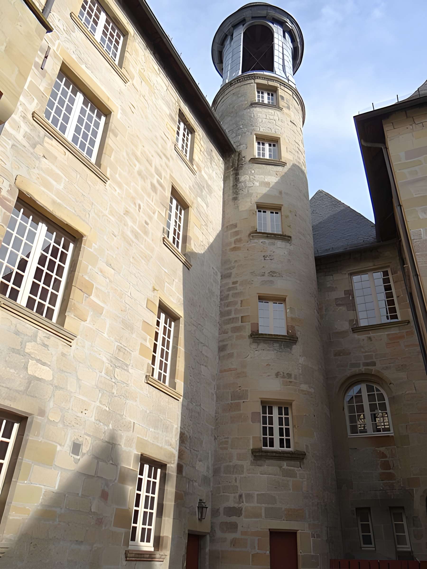 Ancien Collège des Doctrinaires ou ancien collège de jeunes filles
