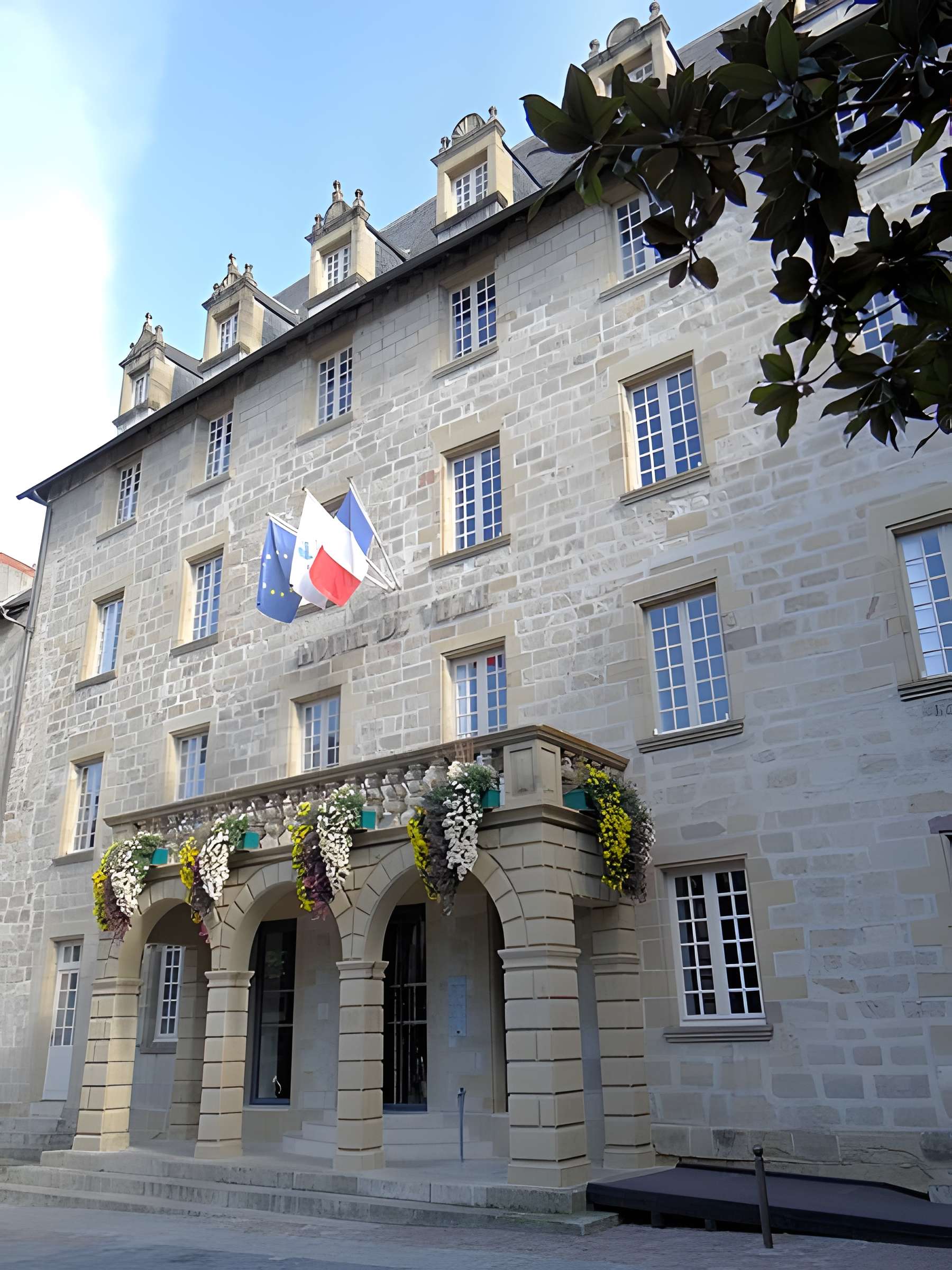 Ancien Collège des Doctrinaires ou ancien collège de jeunes filles