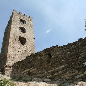 Donjon de Colombières-sur-Orb