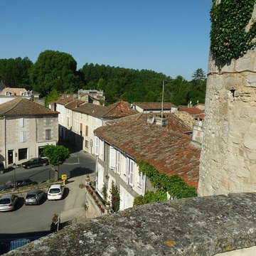 Donjon de Montignac-Charente